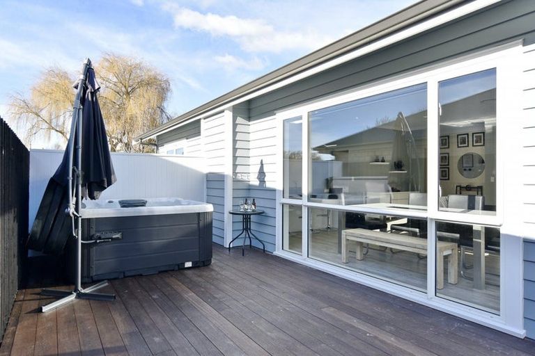 Photo of property in 8 Highfield Lane, Rangiora, 7400