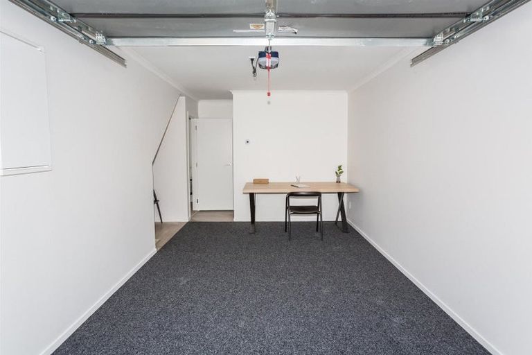 Photo of property in 4 Breakwater Way, Whitby, Porirua, 5024