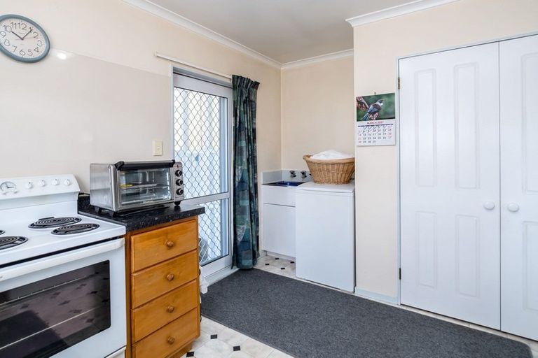 Photo of property in 1c Garrison Street, Carterton, 5713
