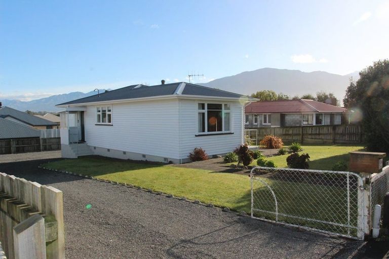 Photo of property in 97 Beach Road, Kaikoura, 7300