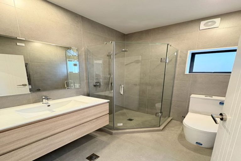 Photo of property in 20c Gilliam Street, New Lynn, Auckland, 0600