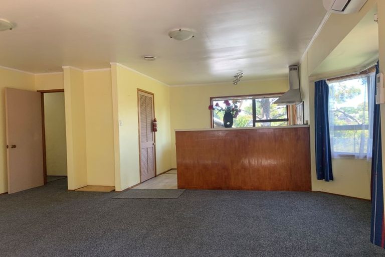 Photo of property in 4/20 Reid Road, New Lynn, Auckland, 0600