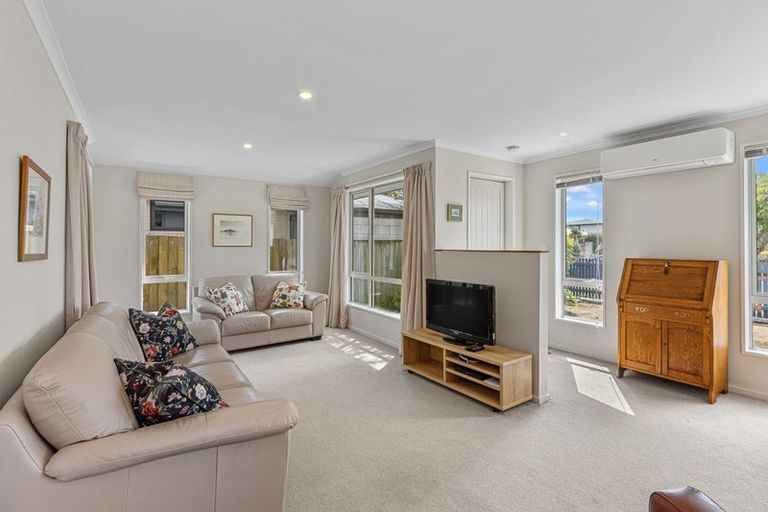 Photo of property in 463a Bower Avenue, Parklands, Christchurch, 8083