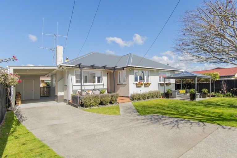 Photo of property in 19a Pemberton Crescent, Greerton, Tauranga, 3112