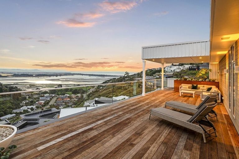 Photo of property in 13 Saint Remy Lane, Redcliffs, Christchurch, 8081