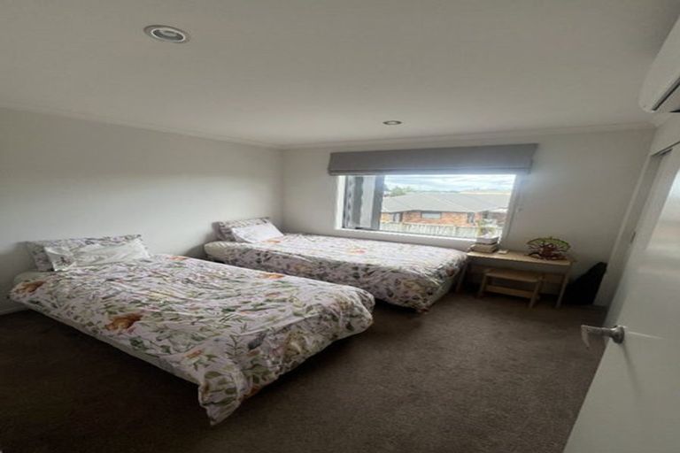 Photo of property in 33 Shrule Place, Huntington, Hamilton, 3210