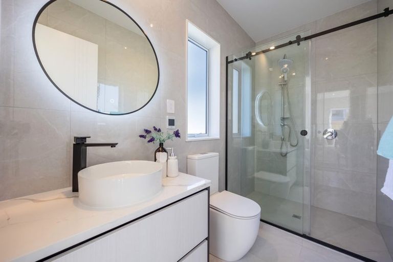 Photo of property in 2 Maraeariki Avenue, Orewa, 0931