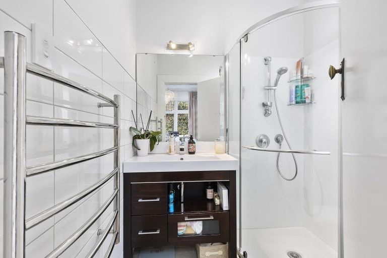 Photo of property in 12 Trelissick Crescent, Ngaio, Wellington, 6035