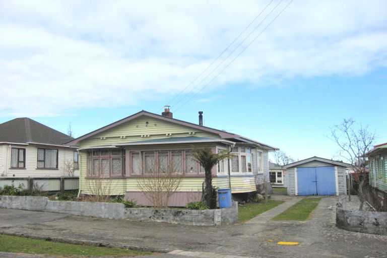 Photo of property in 22 Ashmore Avenue, Cobden, Greymouth, 7802