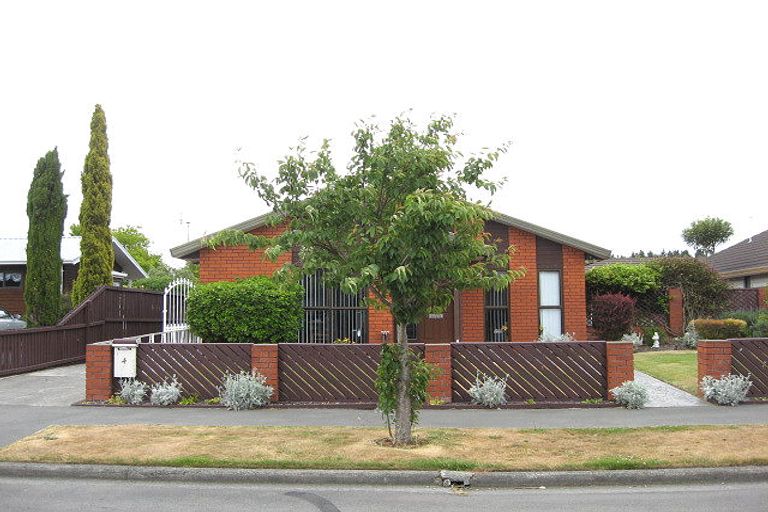 Photo of property in 4 Jacaranda Place, Parklands, Christchurch, 8083