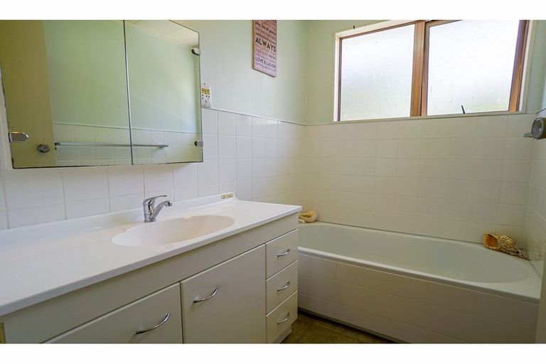 Photo of property in 27 Motutoa Road, Opononi, Kaikohe, 0473