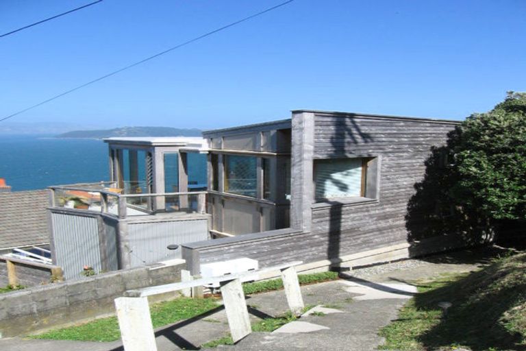 Photo of property in 16 Benares Street, Khandallah, Wellington, 6035