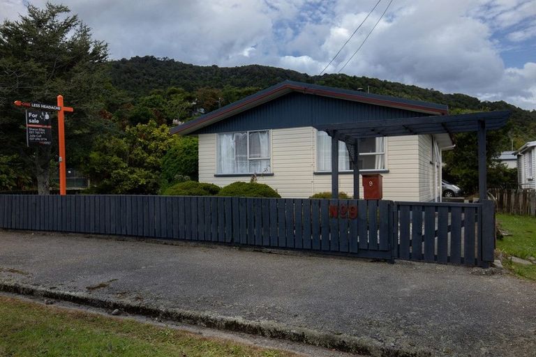 Photo of property in 9 Sturge Street, Cobden, Greymouth, 7802