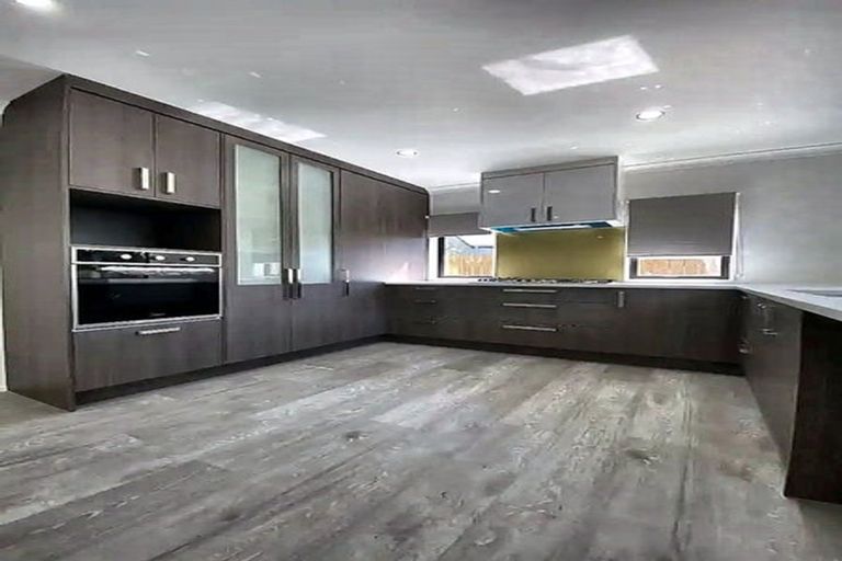 Photo of property in 14b Goldnib Place, Randwick Park, Auckland, 2105