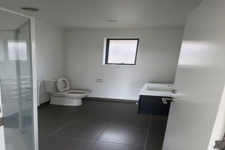 Photo of property in 15 Grapnel Street, Silverdale, 0932