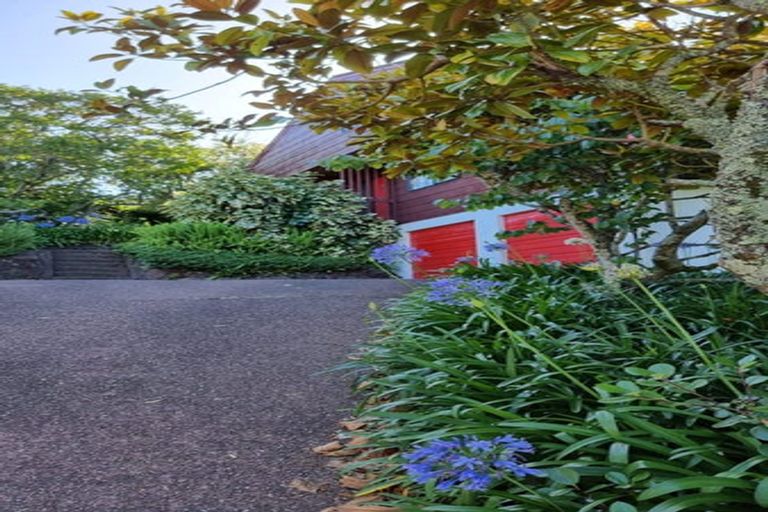 Photo of property in 3 Malters Place, Browns Bay, Auckland, 0630