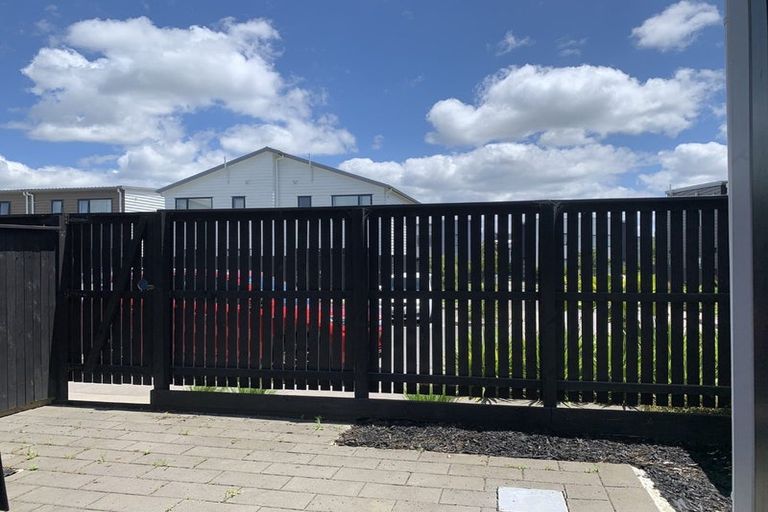 Photo of property in 33 Gecko Road, Hobsonville, Auckland, 0616