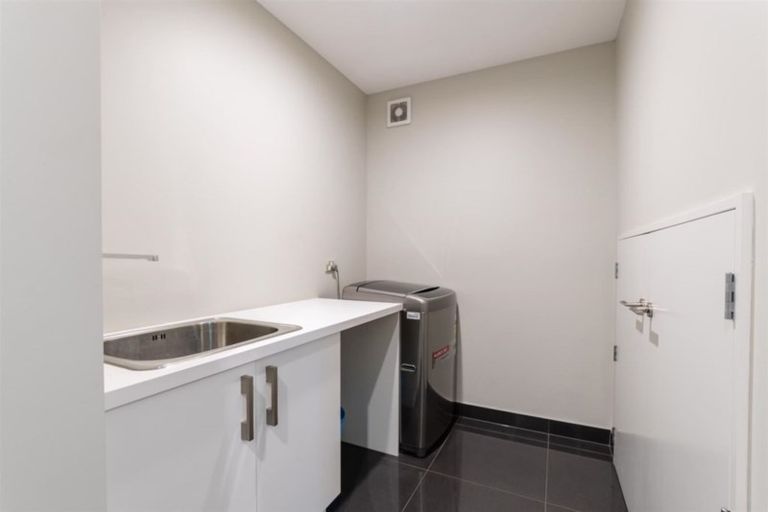 Photo of property in 17 Middleton Road, Frankton, Queenstown, 9300