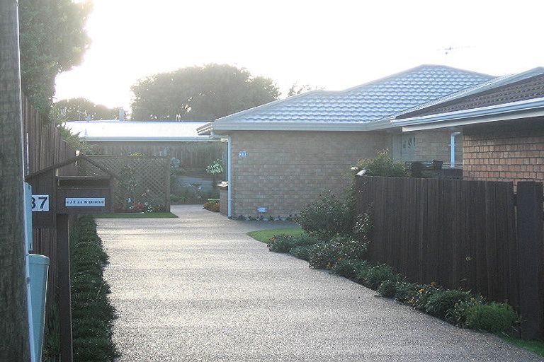 Photo of property in 37 Sweetman Avenue, Paraparaumu Beach, Paraparaumu, 5032