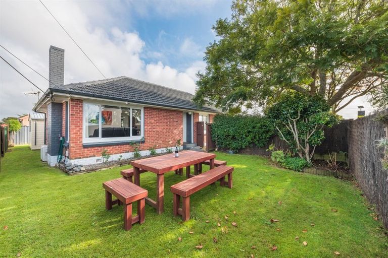 Photo of property in 638 Te Atatu Road, Te Atatu Peninsula, Auckland, 0610
