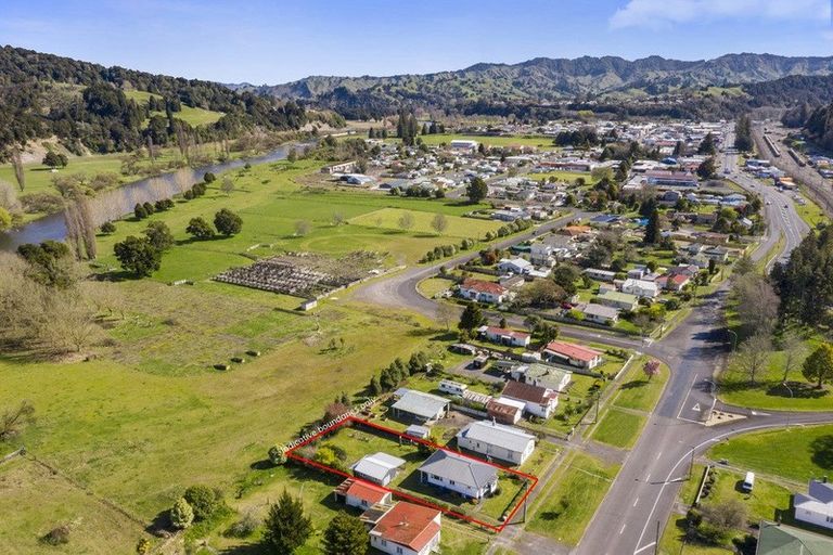 Photo of property in 57 Taupo Road, Taumarunui, 3920