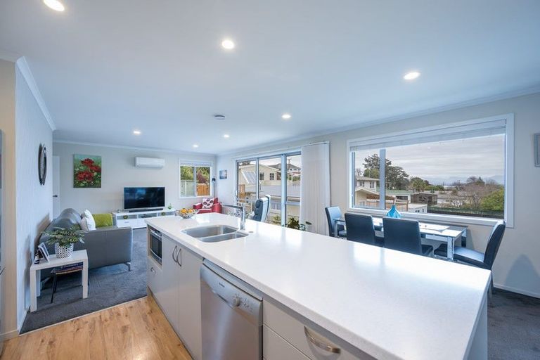 Photo of property in 8 Olivias Place, Stoke, Nelson, 7011