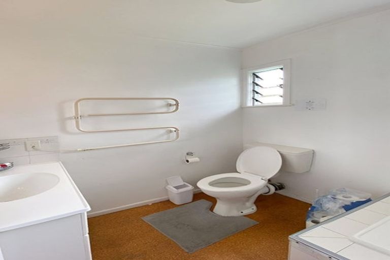 Photo of property in 82 Shoreham Street, Avondale, Auckland, 0600