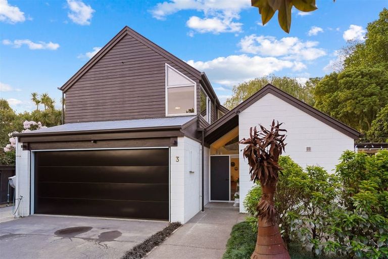 Photo of property in 3 Holmcroft Court, Cracroft, Christchurch, 8022