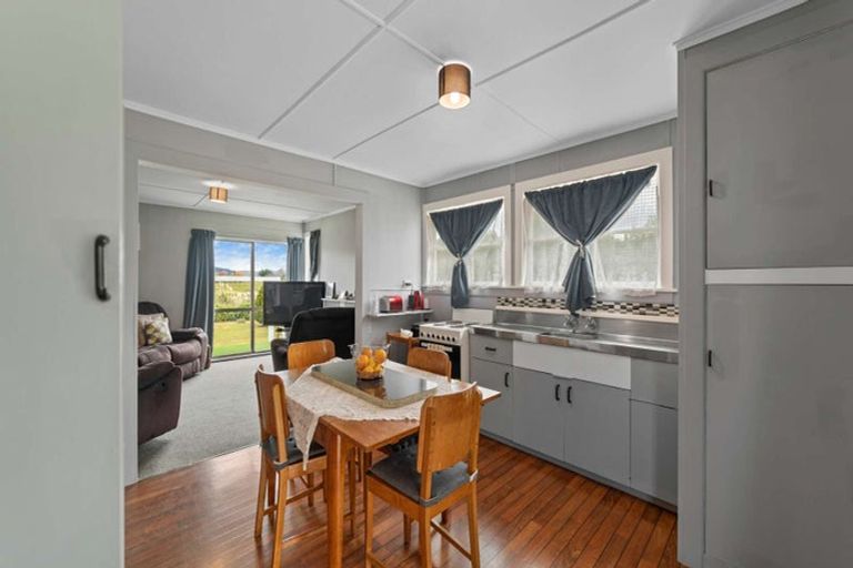 Photo of property in 23 Mangaoae Road, Te Karaka, 4091