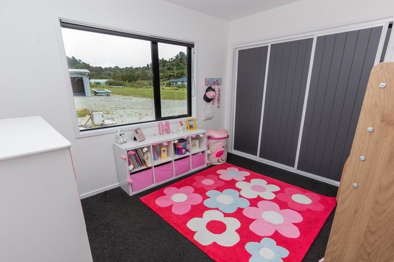 Photo of property in 303b Marsden Road, Kaiata, Greymouth, 7805