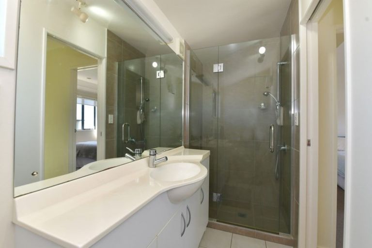 Photo of property in 13a Joydon Place, Stanmore Bay, Whangaparaoa, 0932