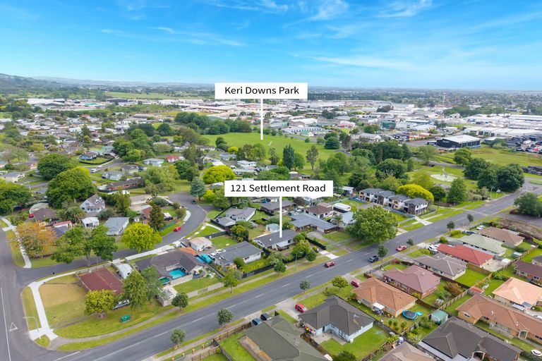 Photo of property in 121 Settlement Road, Papakura, 2110