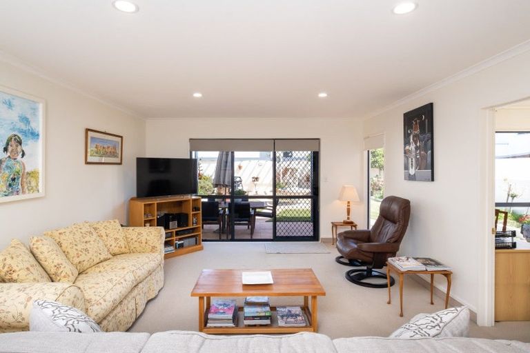 Photo of property in 24 The Esplanade, Westshore, Napier, 4110