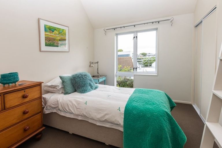 Photo of property in 74 Office Road, Merivale, Christchurch, 8014