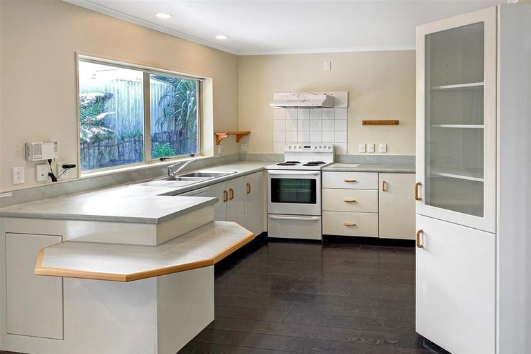 Photo of property in 16 Thelma Place, Lynmore, Rotorua, 3010