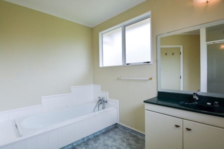 Photo of property in 4 Matua Road, Matua, Tauranga, 3110