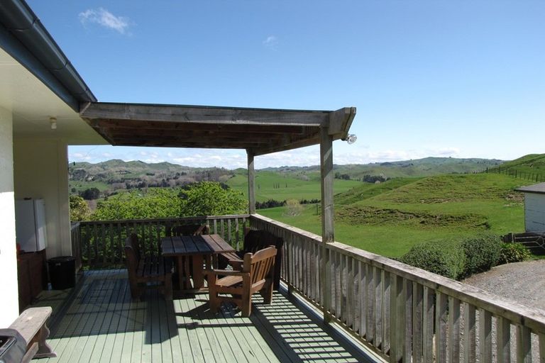 Photo of property in 71 Pukeokahu Road, Taoroa Junction, Taihape, 4793