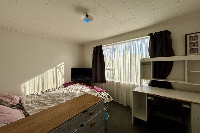 Photo of property in 75a Hampden Street, Picton, 7220