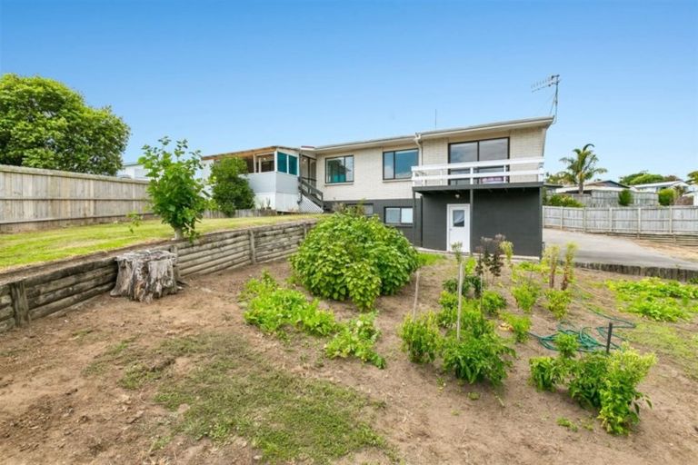 Photo of property in 137 Osprey Drive, Welcome Bay, Tauranga, 3112