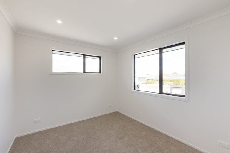 Photo of property in 110 Roberts Line, Kelvin Grove, Palmerston North, 4414