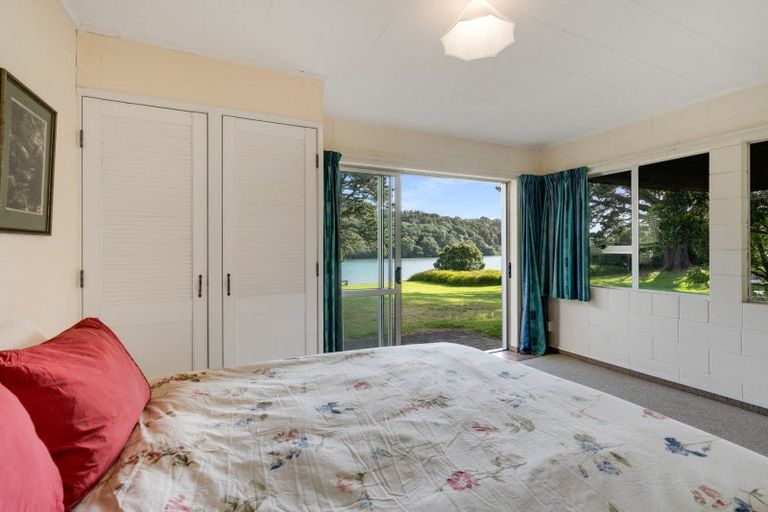 Photo of property in 137 Patuwai Drive, Whangamata, 3620