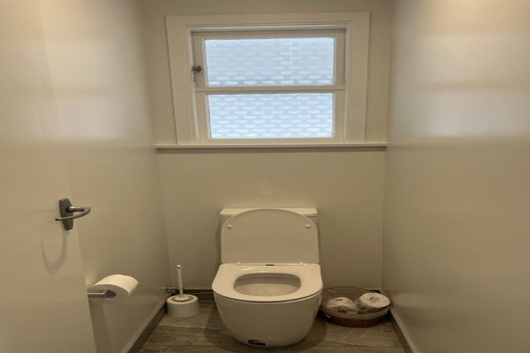 Photo of property in 10 Montana Road, Totara Park, Upper Hutt, 5018