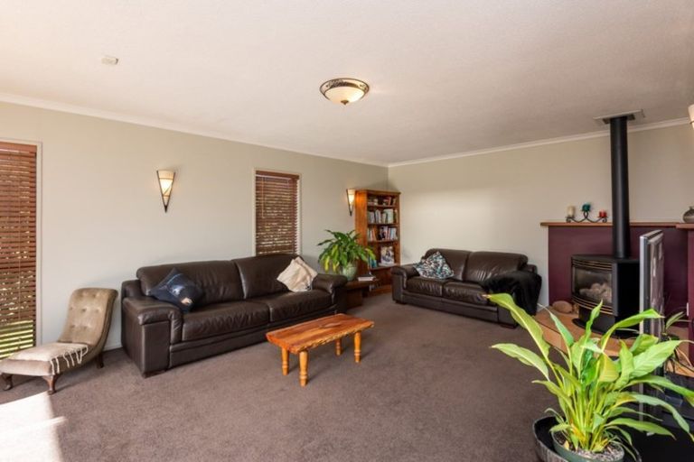 Photo of property in 47b Inwoods Road, Parklands, Christchurch, 8083