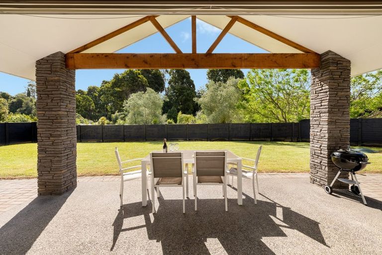 Photo of property in 40 Stonebridge Way, Pyes Pa, Tauranga, 3112