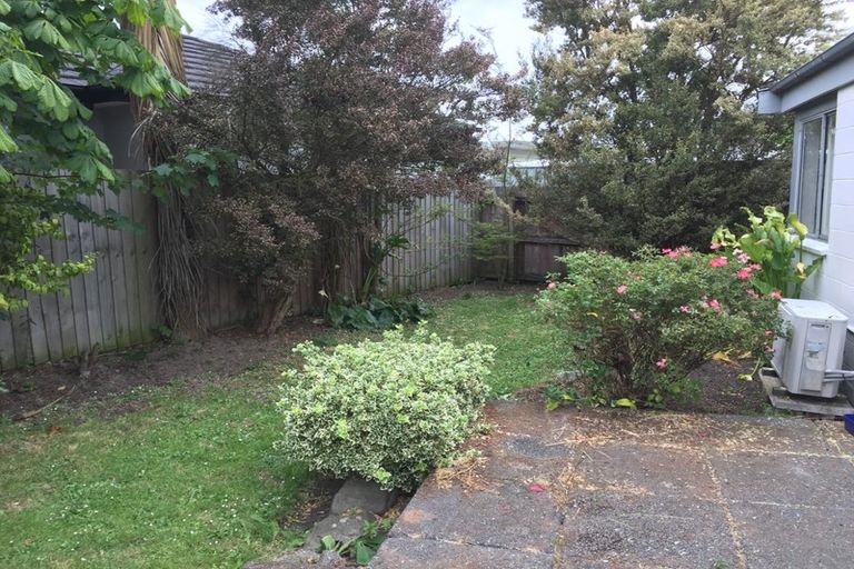 Photo of property in 1/151 Centaurus Road, Saint Martins, Christchurch, 8022