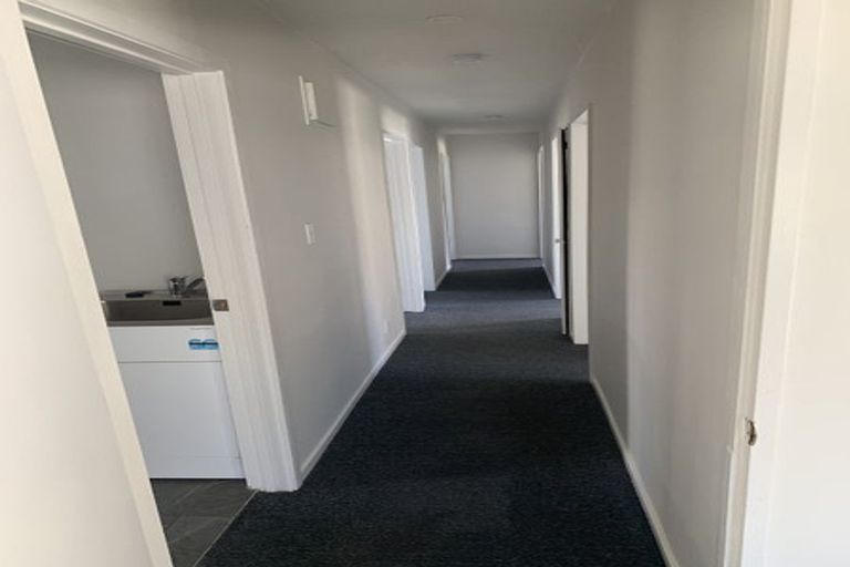 Photo of property in 10 Homer Place, Upper Riccarton, Christchurch, 8041