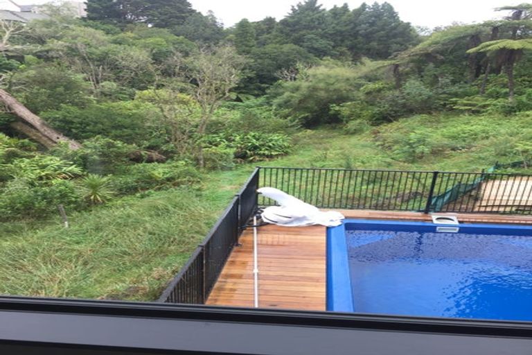 Photo of property in 61a Evelyn Road, Cockle Bay, Auckland, 2014