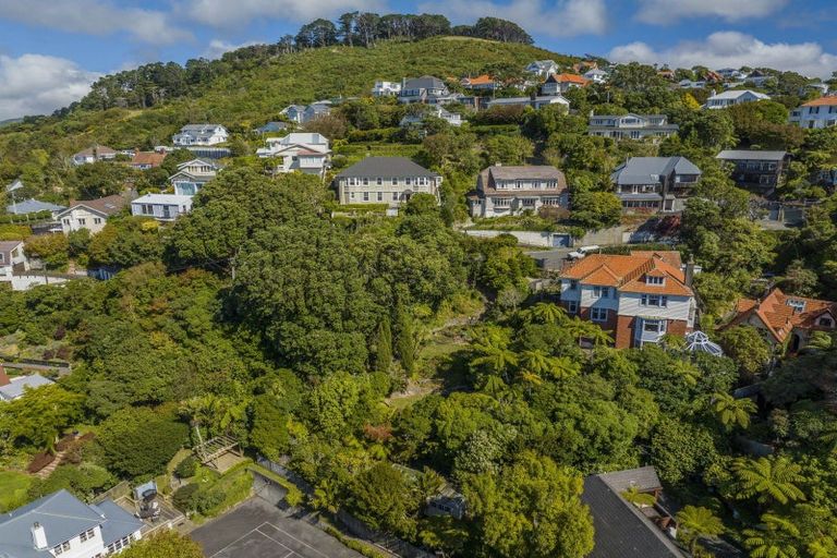 Photo of property in 26 Wadestown Road, Wadestown, Wellington, 6012