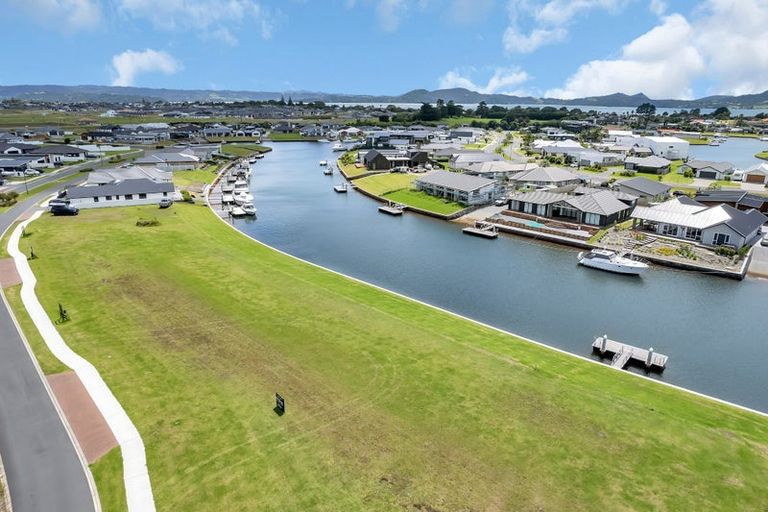 Photo of property in 29 Maturiki Drive, One Tree Point, 0118