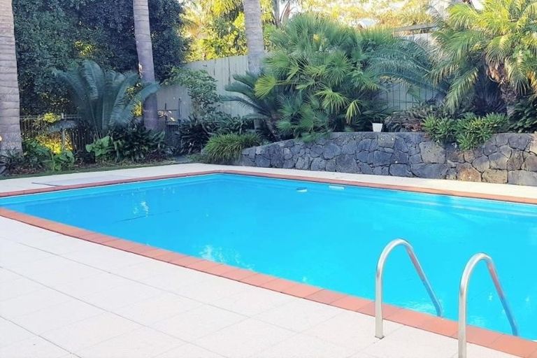 Photo of property in 36 Rewi Street, Torbay, Auckland, 0630